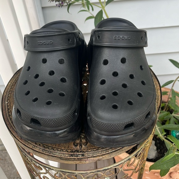 Platform crocs - Picture 1 of 8